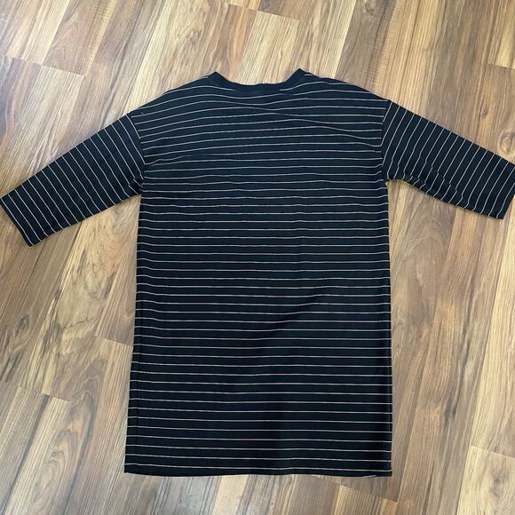 & OTHER STORIES Women’s Size 4 Striped T-Shirt Dress Black & White Knit Pullover - Picture 7 of 7